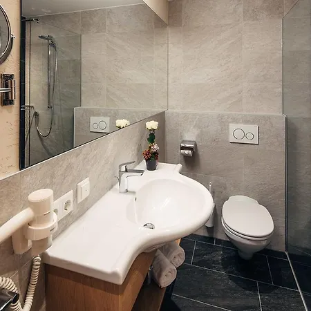 Dr. Schalber * Serfaus